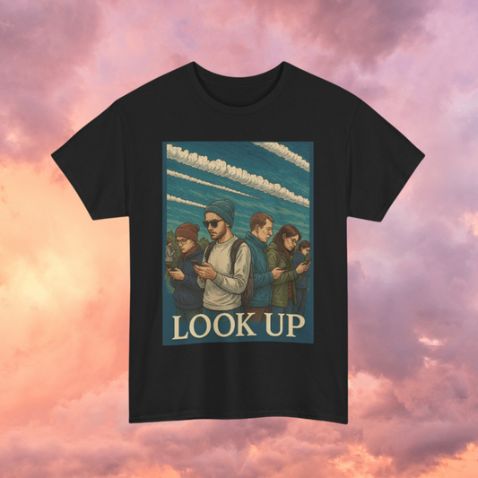 חולצת טי שחורה בסיסית עם שרוולים קצרים - Look Up